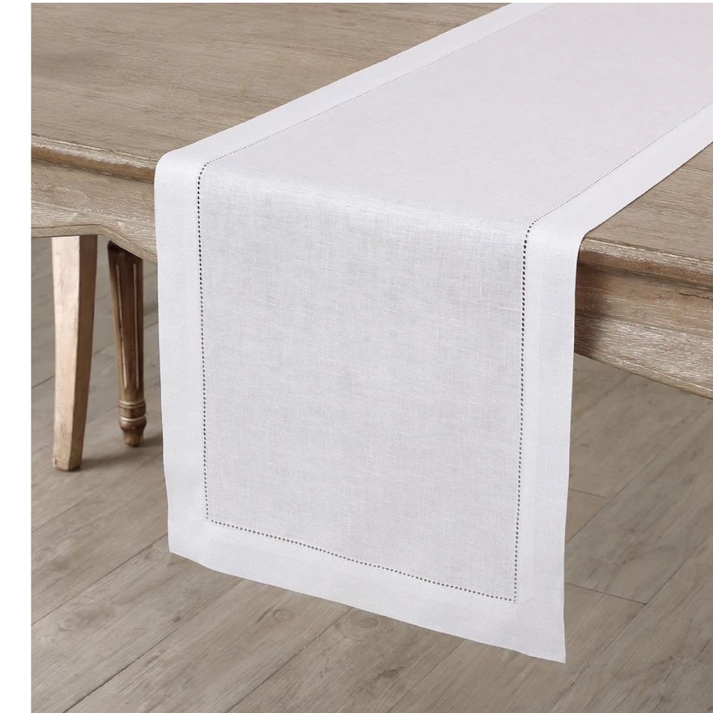 Solino Home White Table Runner. Cotton & Linen. 14”x132”. New.